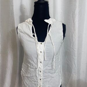 Zara White Sleeveless Button-Up Blouse